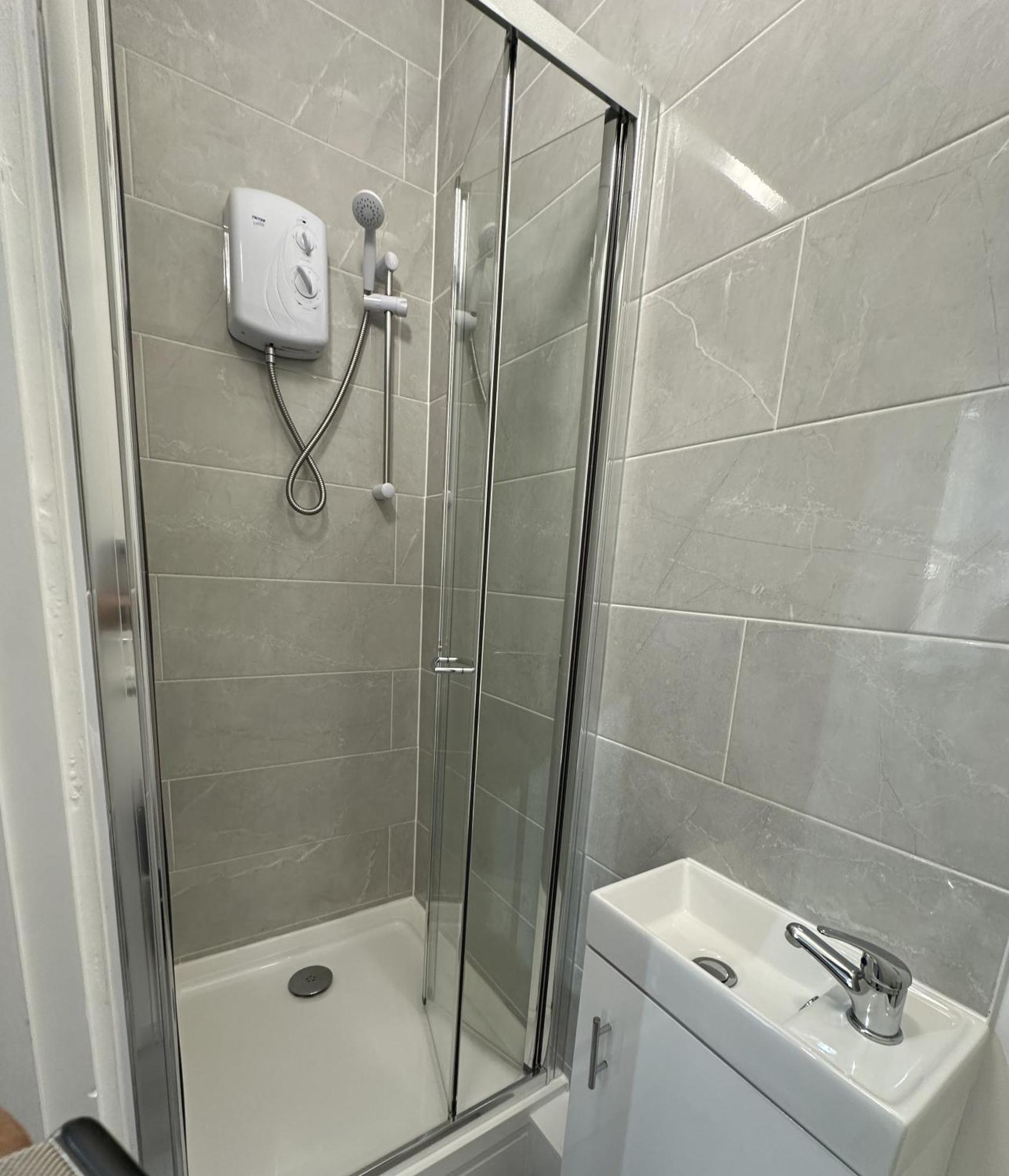 Studio Flat 2A Central Колуин Бей Екстериор снимка